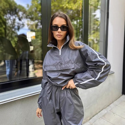 Dames costume de sport fonctionnel avec col montant et poignets élastiques Chic und Stil