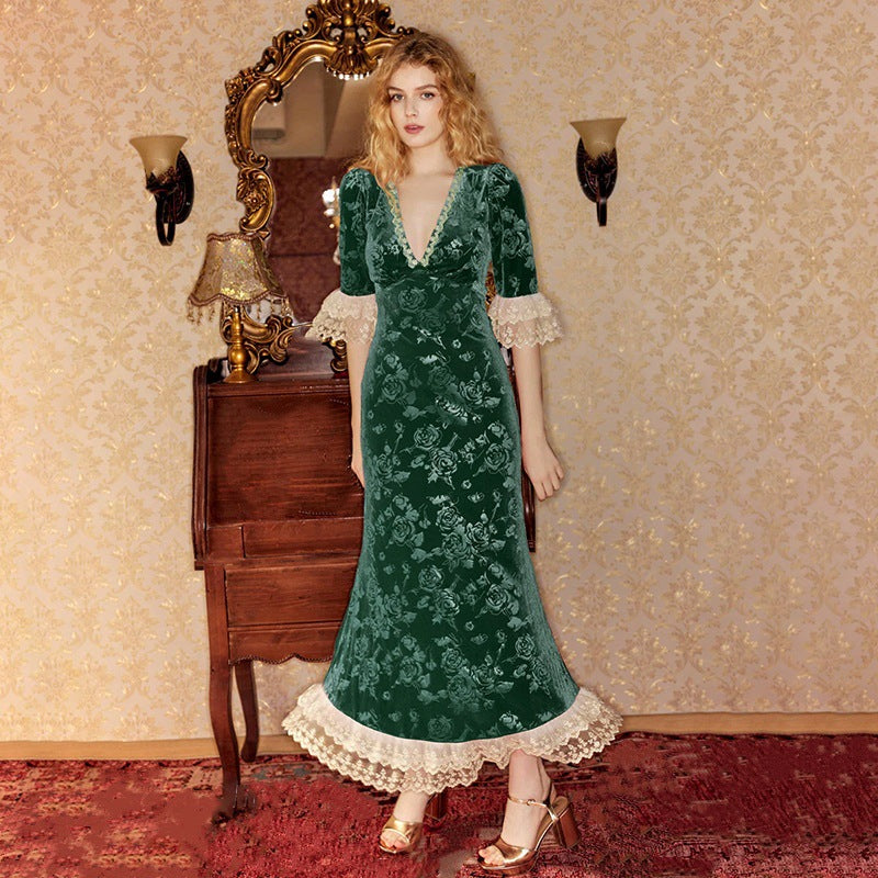 Dames Robe en velours élégante avec manches en dentelle et motif floral Chic und Stil