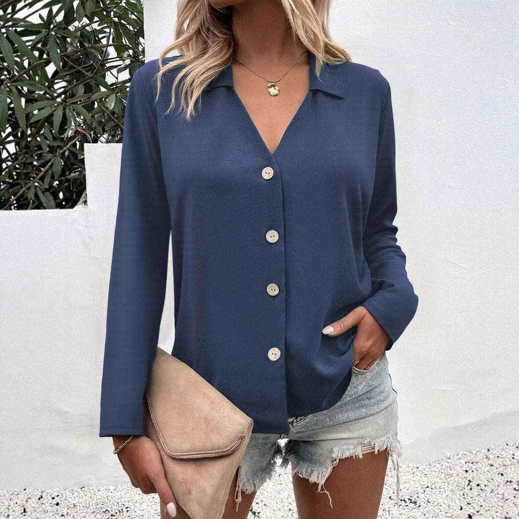 Blouse féminine tendance avec décolleté en V et détails de boutons Chic und Stil
