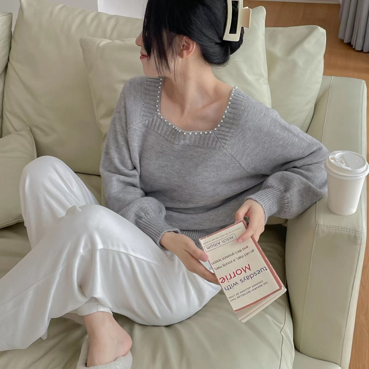Pull décontracté pour femmes avec col en perles élégant Chic und Stil