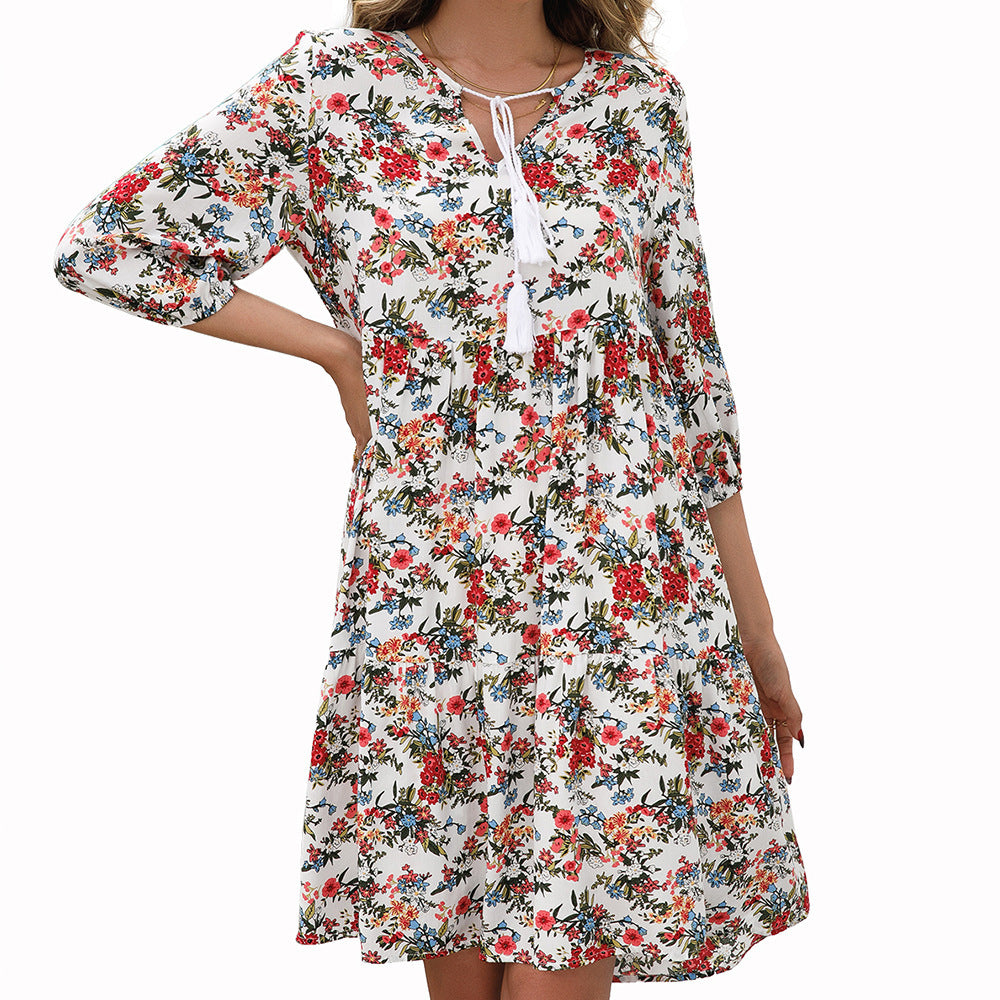 Robes fleuries légères pour femmes avec détails en volants et lien Chic und Stil
