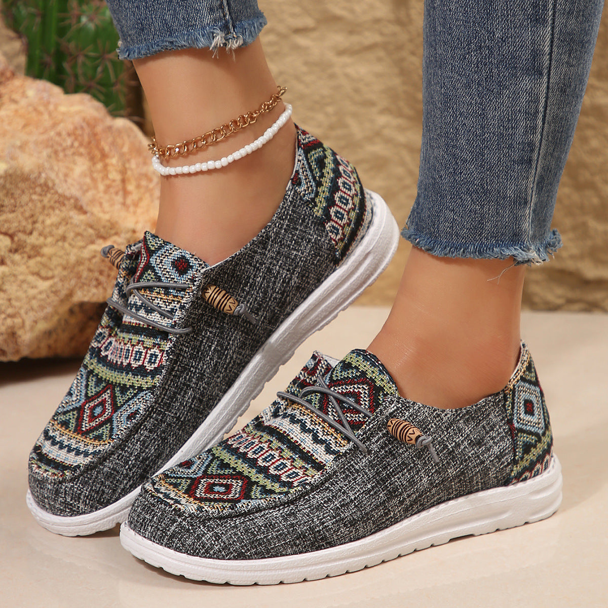 Baskets Slip-On décontractées pour femmes avec motif ethnique coloré Chic und Stil