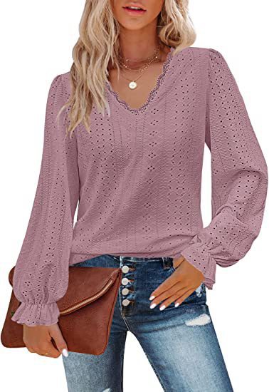 Chemisier femme avec coupe romantique et broderie détaillée Chic und Stil