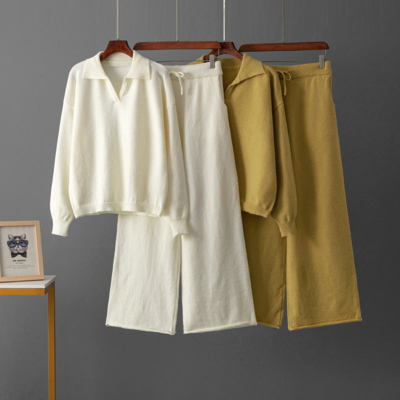 Comfortable knit jacket for ladies with a loose fit and matching pants Chic and Style