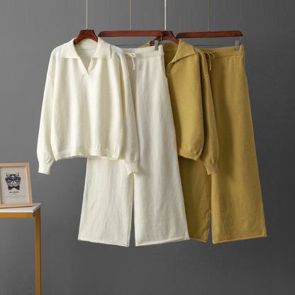 Comfortable knit jacket for ladies with a loose fit and matching pants Chic and Style