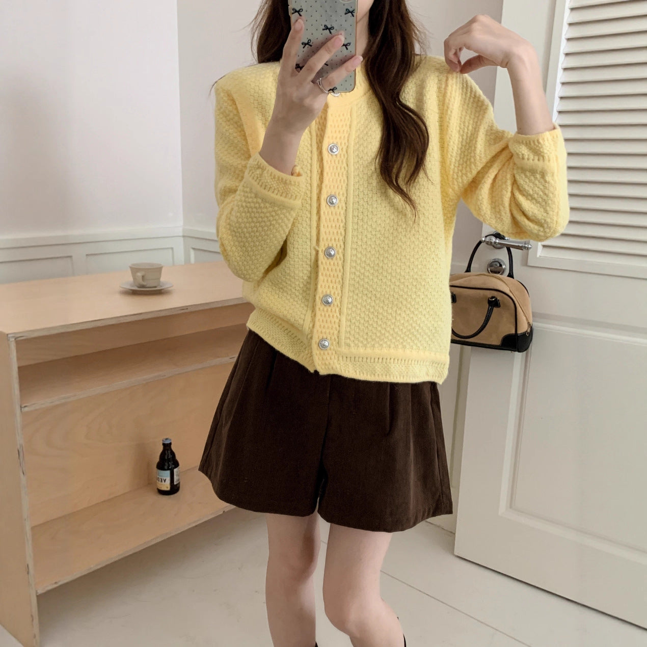 Dame cardigan en tricot avec motif texturé et boutons de haute qualité Chic und Stil