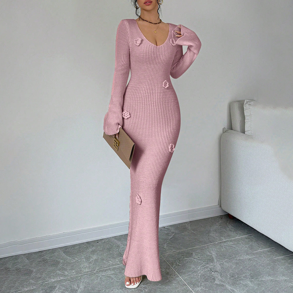 Robe maxi pour femmes avec un élégant tricot en côtes et des applications florales à la mode Chic und Stil