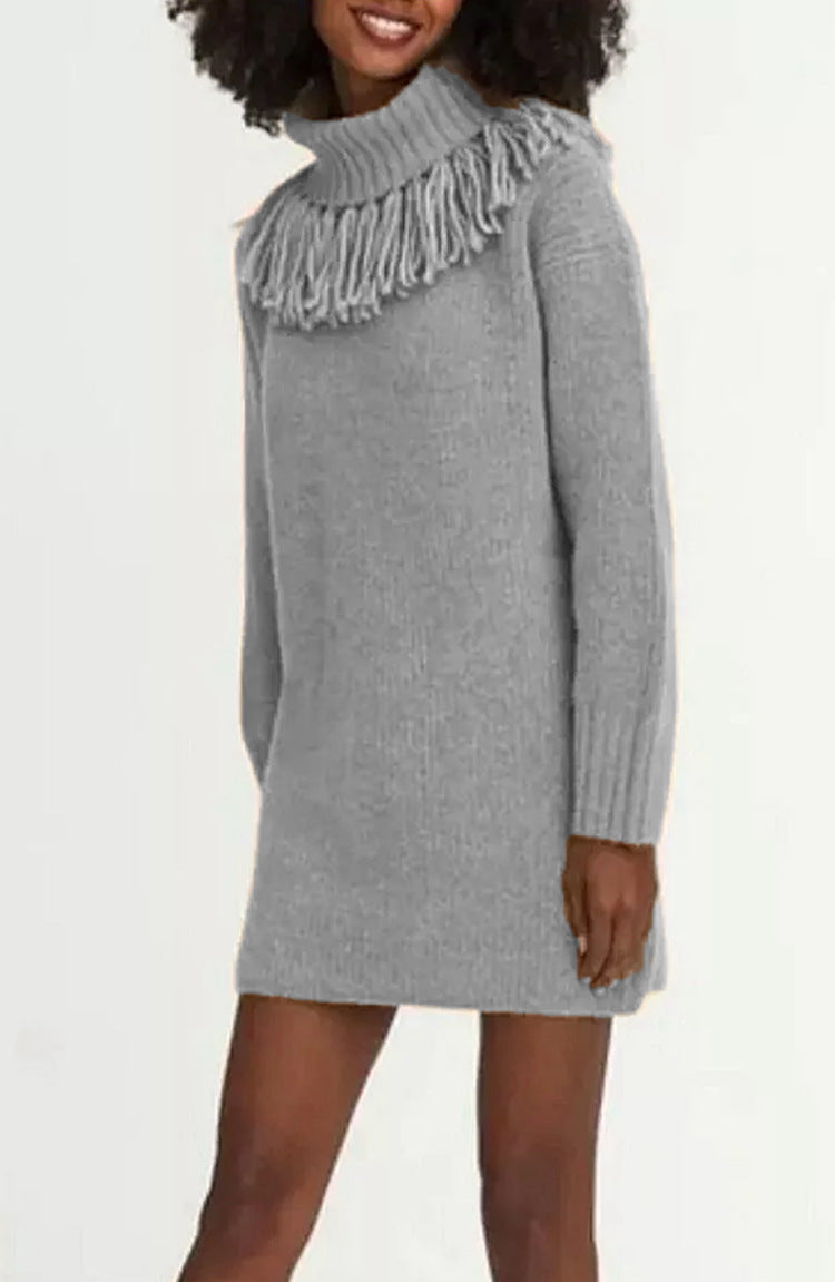 Robe tricotée pour femmes avec bord à franges décoratives et col roulé haut Chic und Still