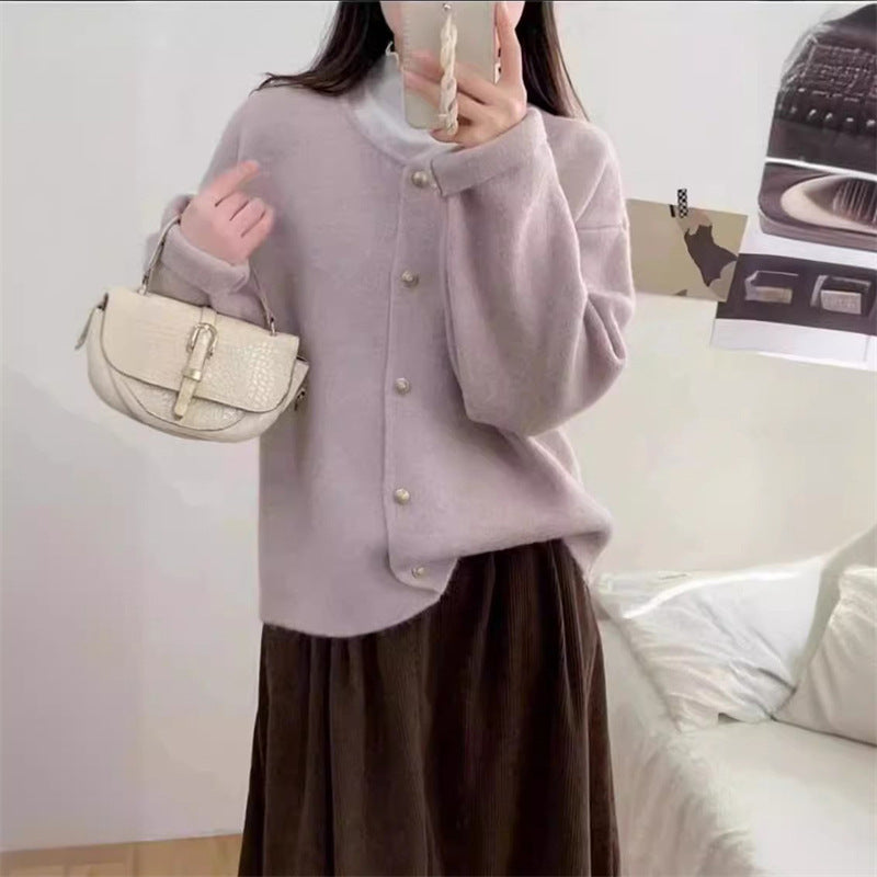 Cardigan en tricot douillet pour femmes avec de jolis boutons et une coupe ample Chic und Stil
