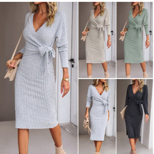 Robe portefeuille pour femmes avec décolleté en V et taille élégante Chic und Stil