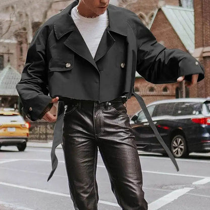 Veste courte pour femmes avec double boutonnage et ourlet à nouer Chic und Stil