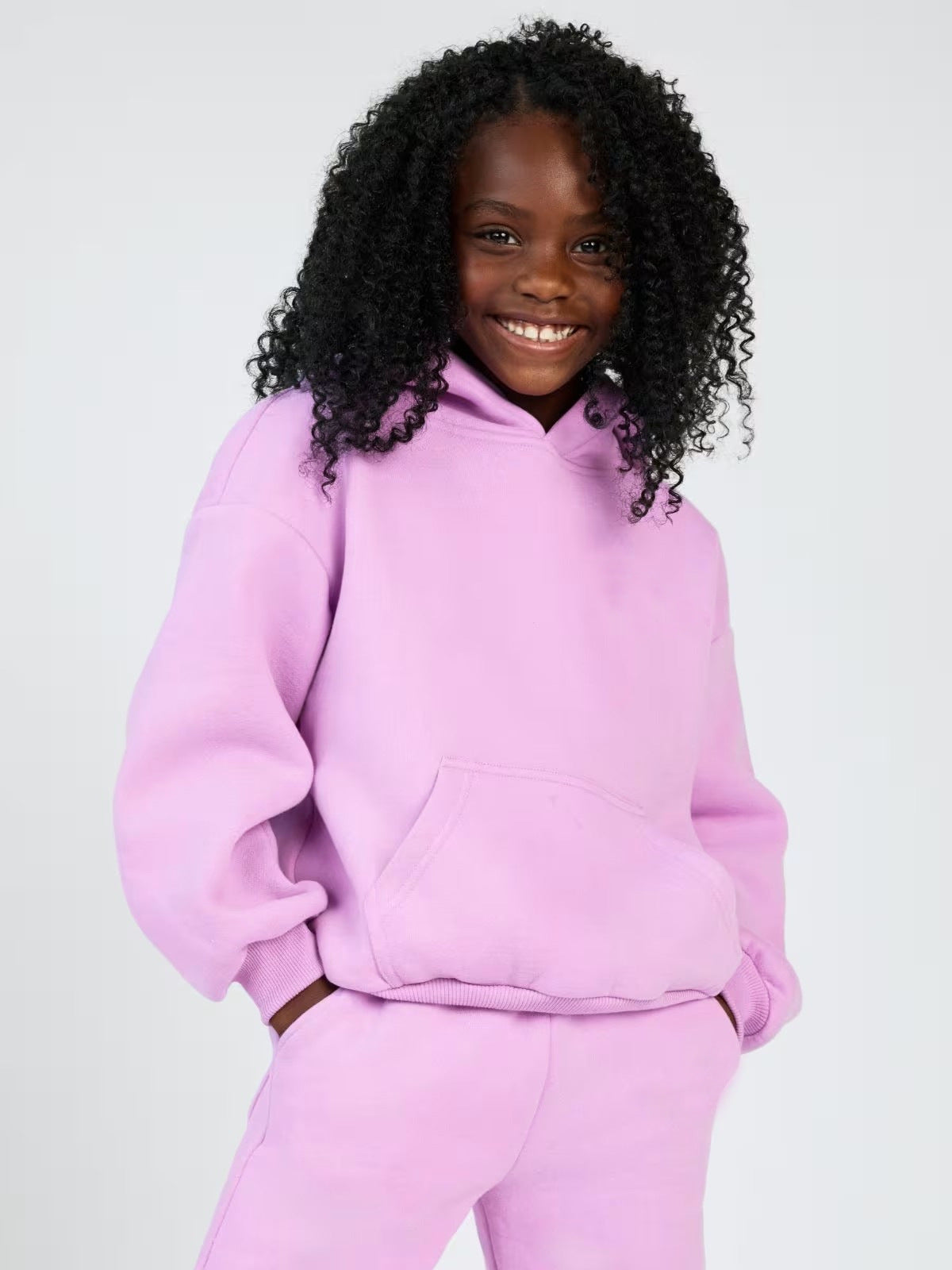 Pull à capuche confortable pour femmes avec poche kangourou et manches larges Chic und Stil