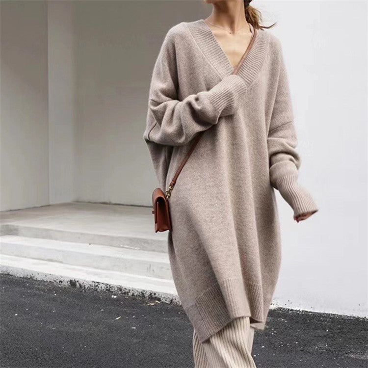 Robe en tricot confortable pour femmes avec décolleté en V et manches longues Chic und Stil