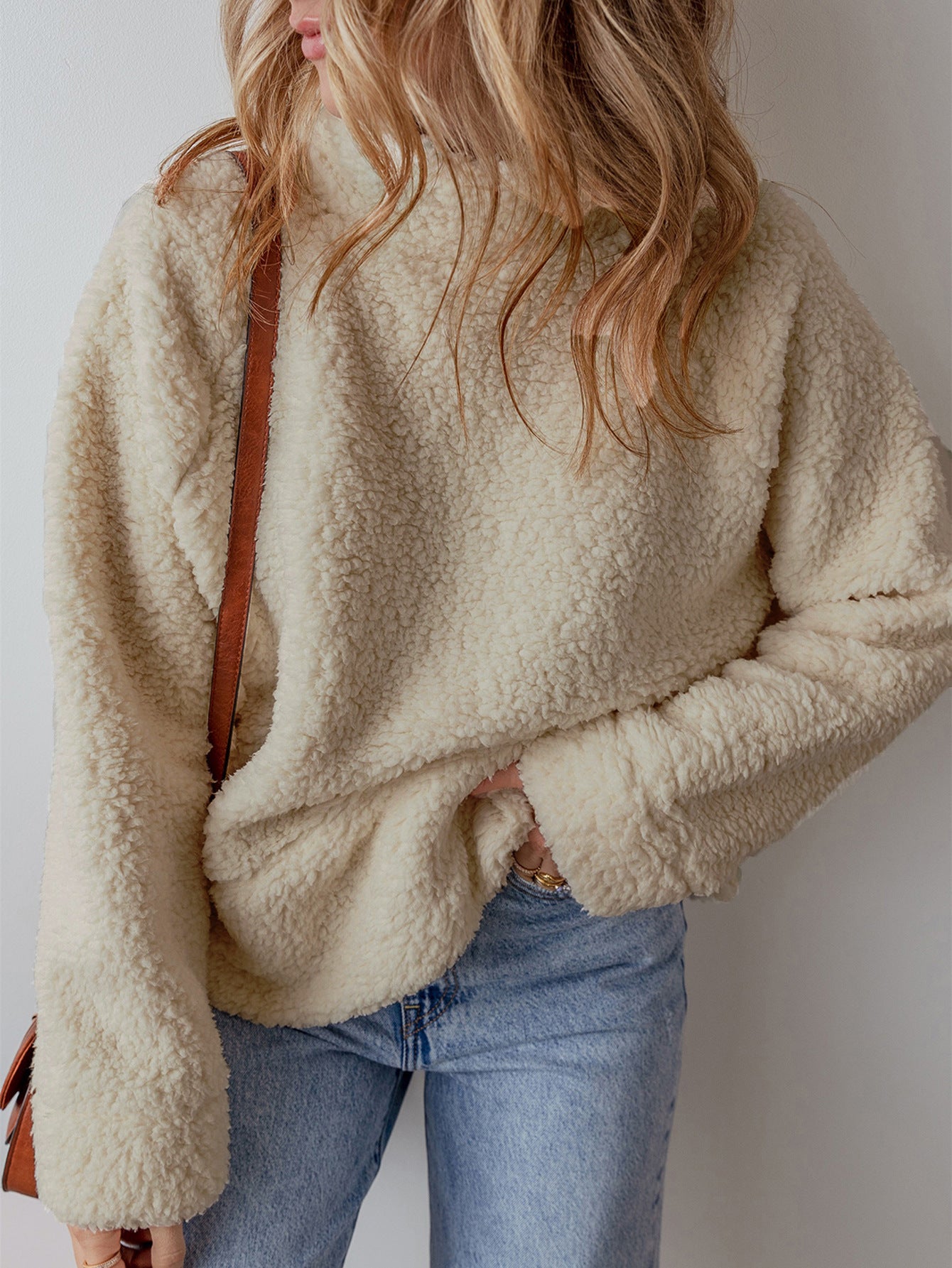 Pull en polaire douillet pour dames avec col montant et coupe large Chic und Stil
