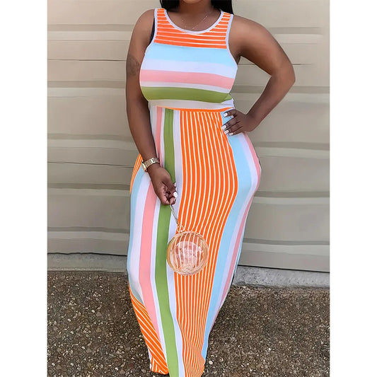 Robe maxi pour dames avec un design à rayures colorées et une coupe cintrée Chic und Stil
