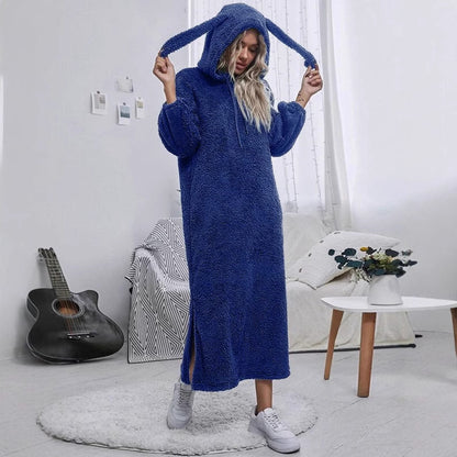Femme Robe à capuche en polaire floue avec oreilles et fentes latérales Chic und Stil