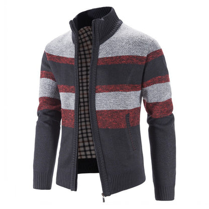 Fashion knitted pullover for men with full zipper and striped design Chic und Stil