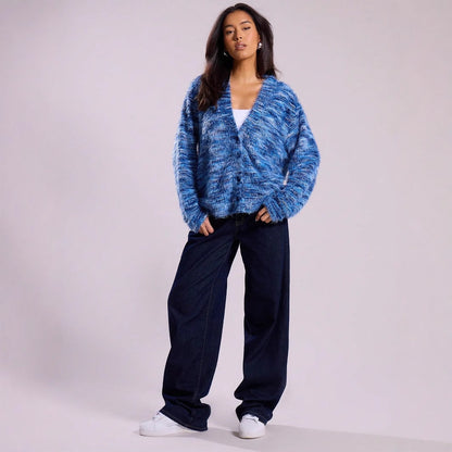 Dames Pull-over en peluche avec décolleté en V profond et coupe ample Chic und Stil