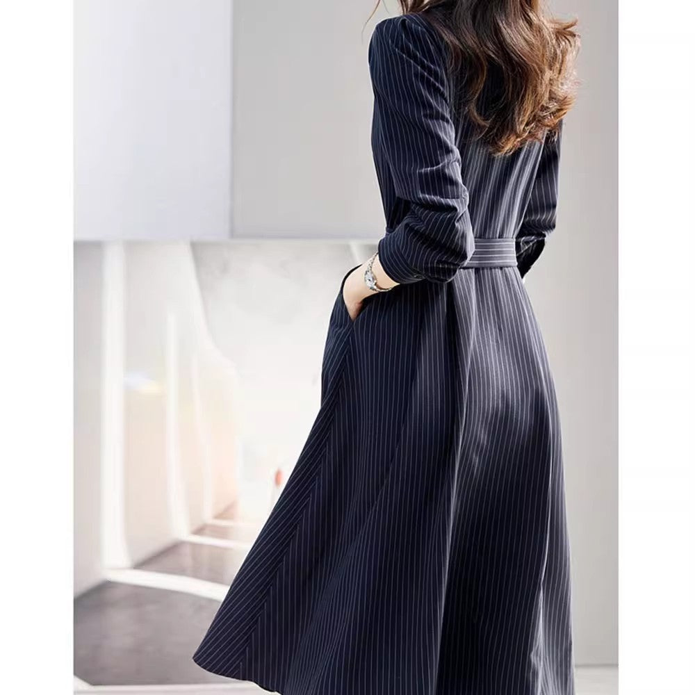 Robe chemise ceinturée ajustée pour femmes Chic und Stil