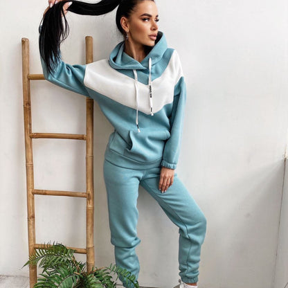 Chic and Style women's sports hoodie set and tight jogger pants