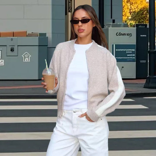 Pull-over sportif pour femmes avec motif rayé tendance Chic und Stil