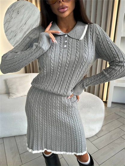 Robe en tricot pour femmes avec élégante patte de boutonnage et décolleté en V Chic und Stil
