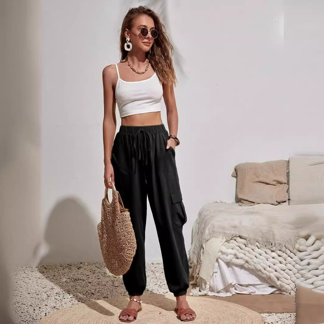 Casual cargo pants for women with elastic waist and practical pockets Chic and Style