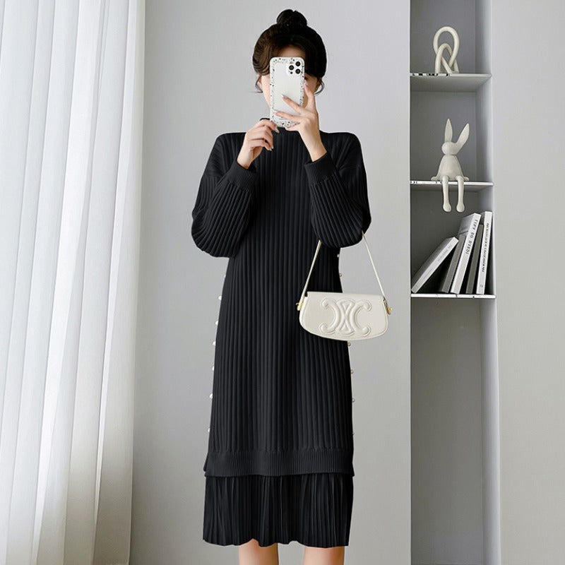 Robe tricot élégante pour femmes avec un design côtelé à la mode et des détails de bouton en perles Chic und Stil