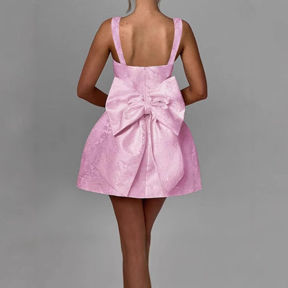 Robe A-ligne pour femmes avec motif jacquard floral et bretelles fines Chic und Stil