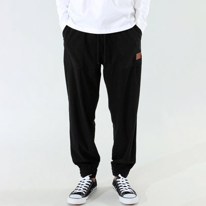 Comfortable casual pants for men with elastic waistband and relaxed fit Chic und Stil