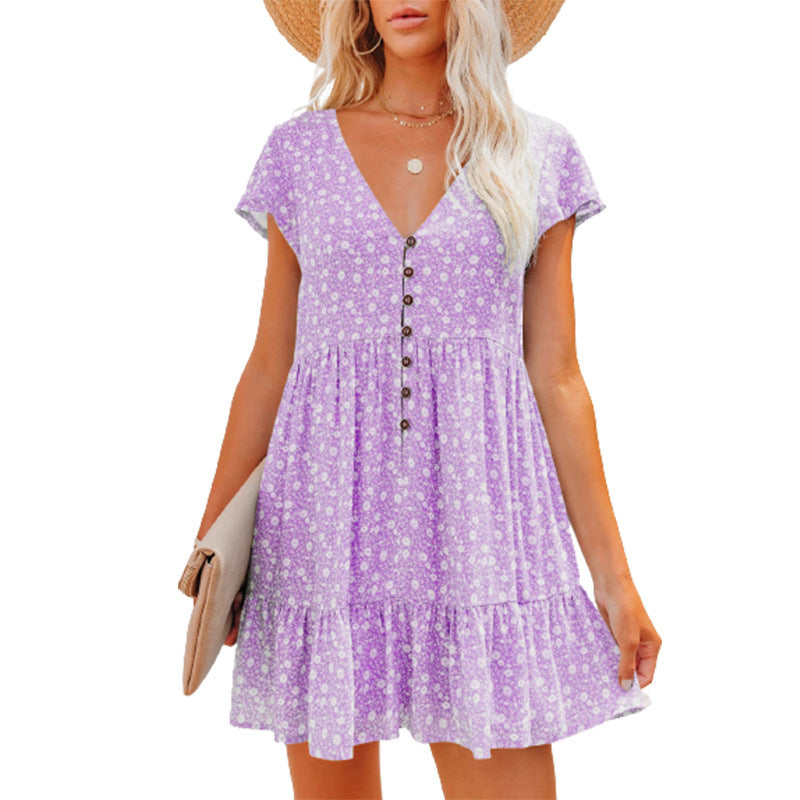 Robe d'été pour femmes avec des motifs floraux et des détails de boutons Chic und Stil