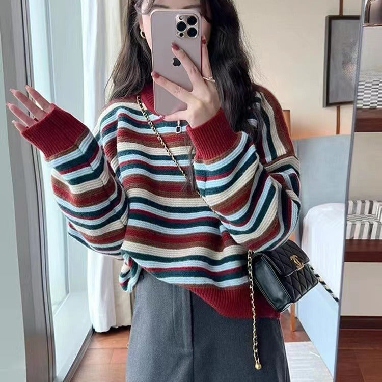 Pull en maille rayé pour femme avec une coupe ample et des détails modernes Chic und Stil