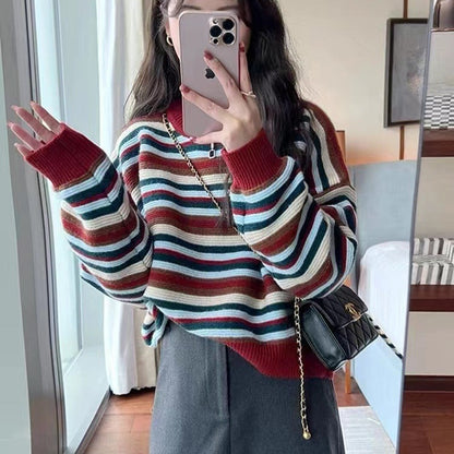 Pull en maille rayé pour femme avec une coupe ample et des détails modernes Chic und Stil