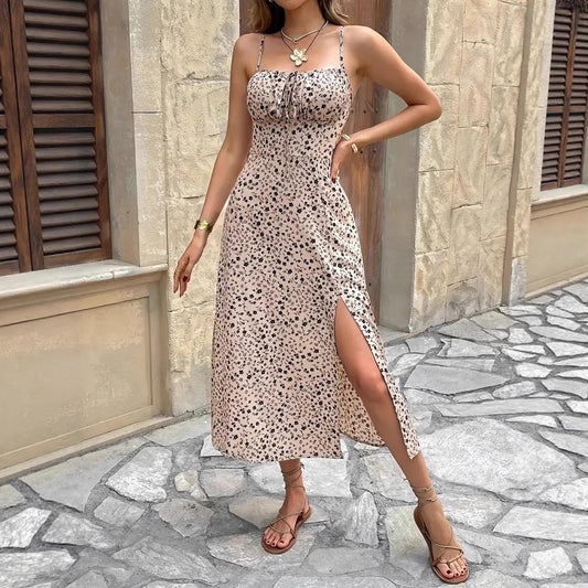 Robe maxi pour femmes avec une coupe slim, un motif floral et une fente latérale Chic und Stil
