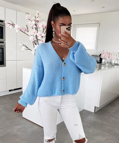 Dames cardigan avec des manches volumineuses et des boutons en bois de haute qualité Chic und Stil