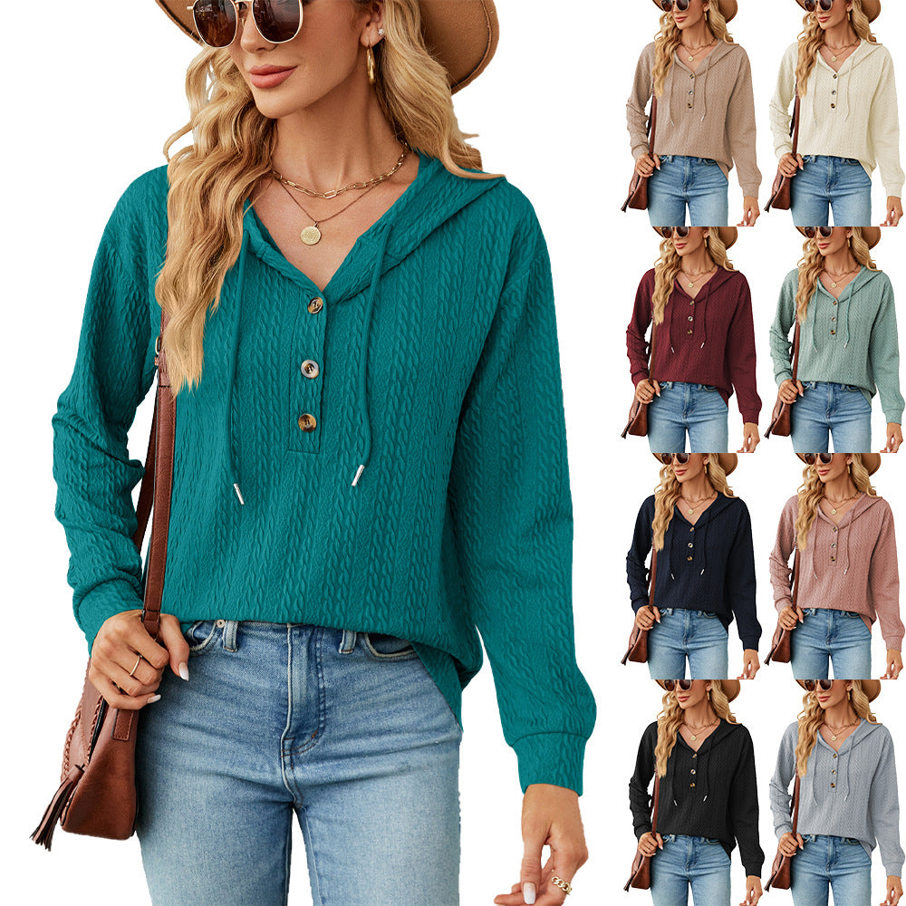 Pull à capuche décontracté pour femmes avec surface texturée et détails de boutons Chic und Stil