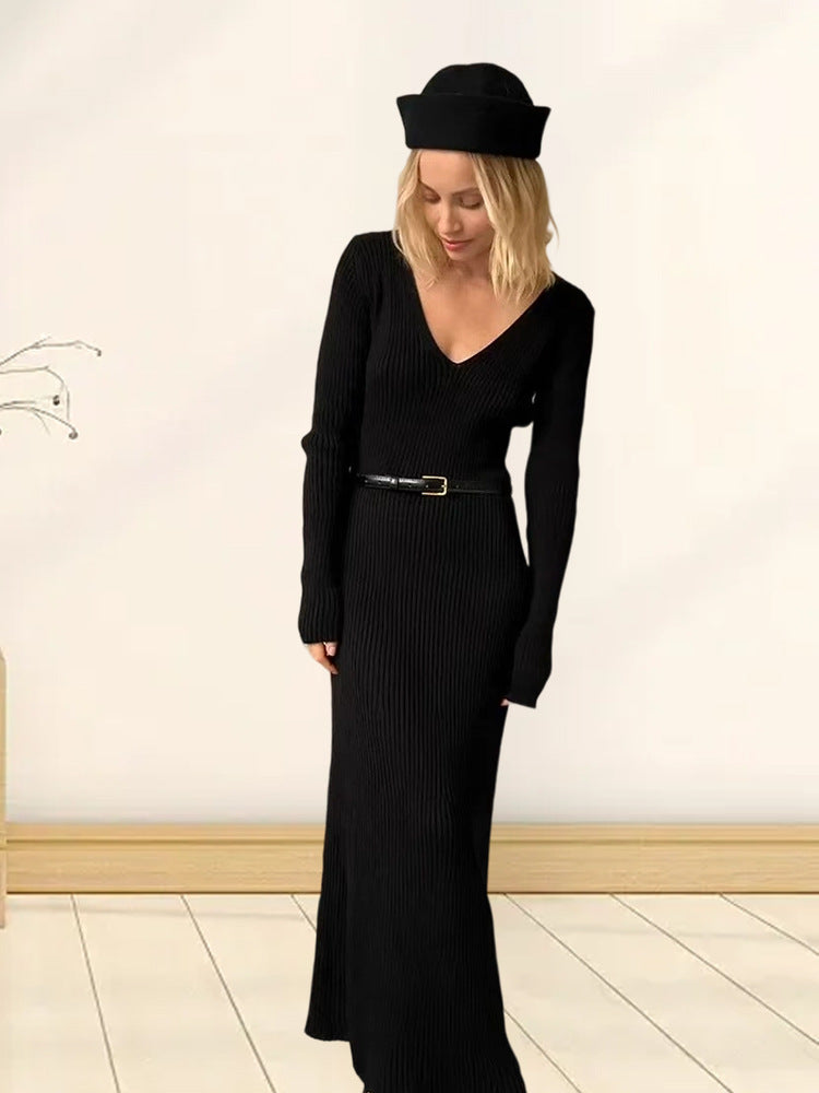 Robe en tricot à manches longues pour femmes avec décolleté en V plongeant et silhouette près du corps Chic und Stil
