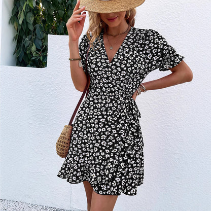 Robe mini portefeuille florale pour dames Chic und Stil