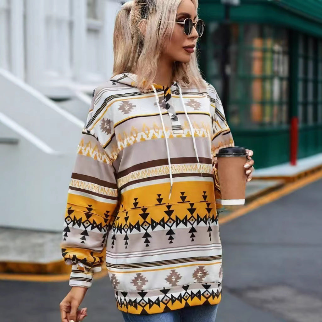 Hooded sweatshirt for women with a creative color pattern and practical buttons Chic and Style
