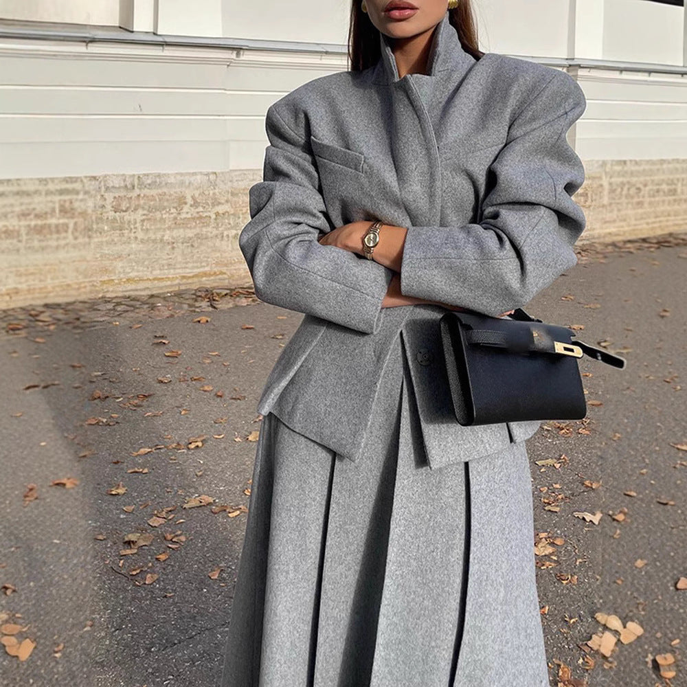 Dames élégant manteau oversize avec col haut et manches structurées Chic und Stil