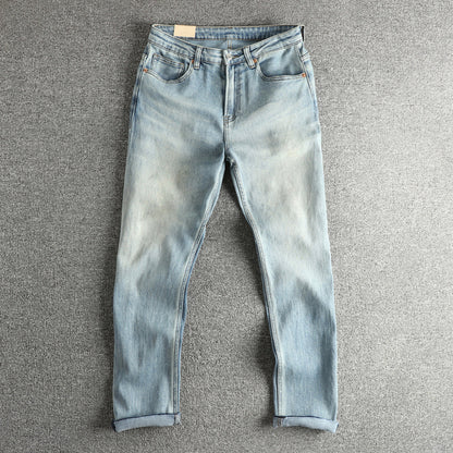 Women's denim pants with a modern slim fit, casual design and high waist Chic and Style