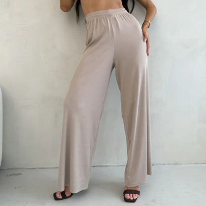 Elegant and casual set for ladies with short top and wide pants Chic and Style