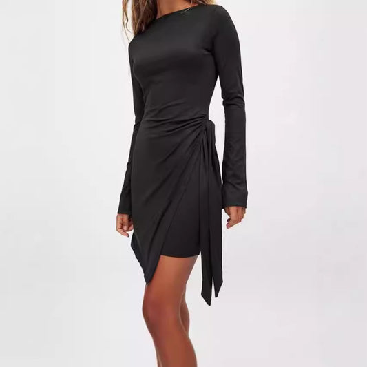 Robe portefeuille élégante pour femmes avec manches longues et ourlet asymétrique Chic und Stil