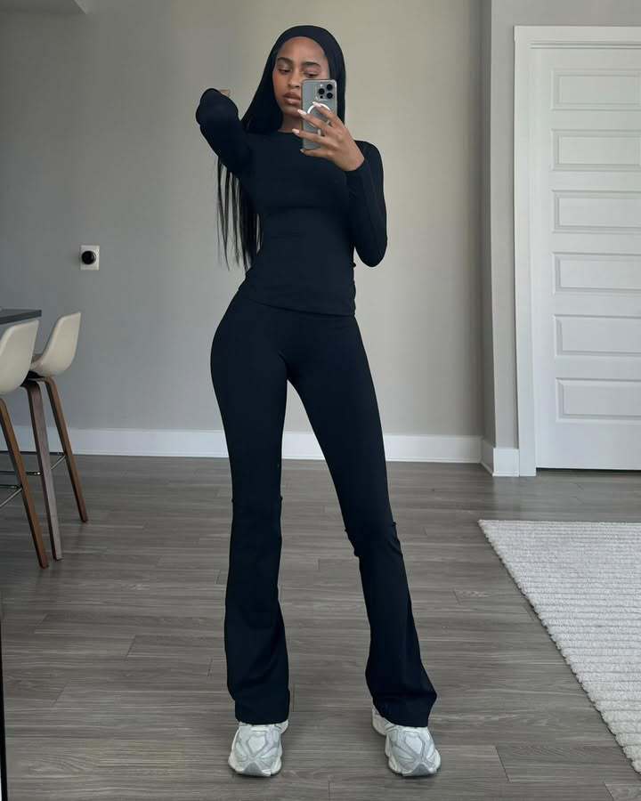 Dames élégant bodycon combinaison avec manches longues et jambes évasées Chic und Stil