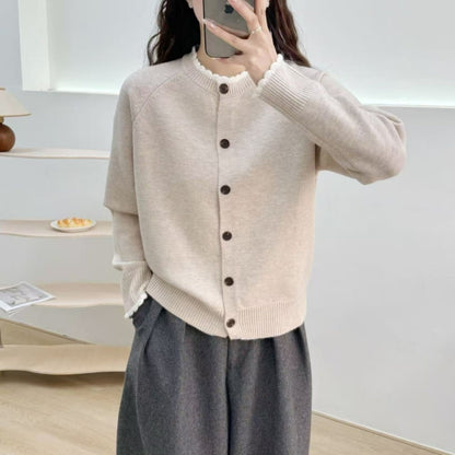 Dames cardigan en tricot douillet avec détail côtelé et fermeture à bouton Chic und Stil