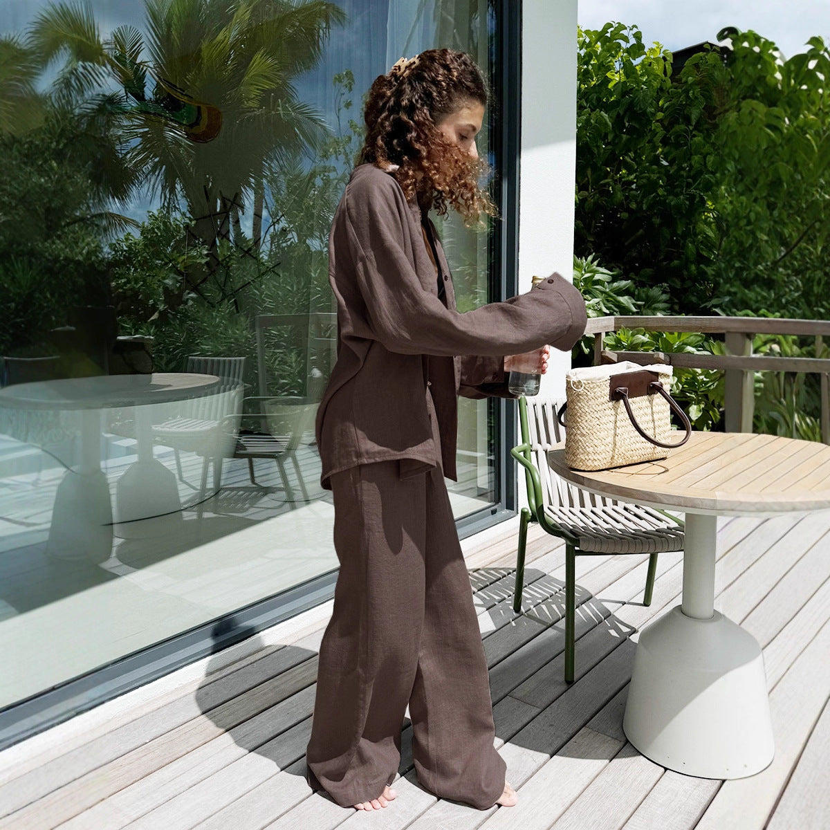 Casual linen set for women with a loose top and pants Chic und Stil