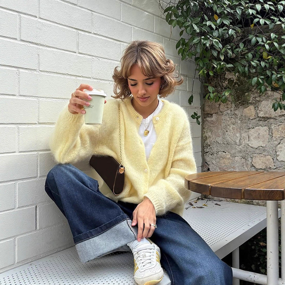 Dames cardigan en tricot doux avec de grandes manches bouffantes Chic und Stil