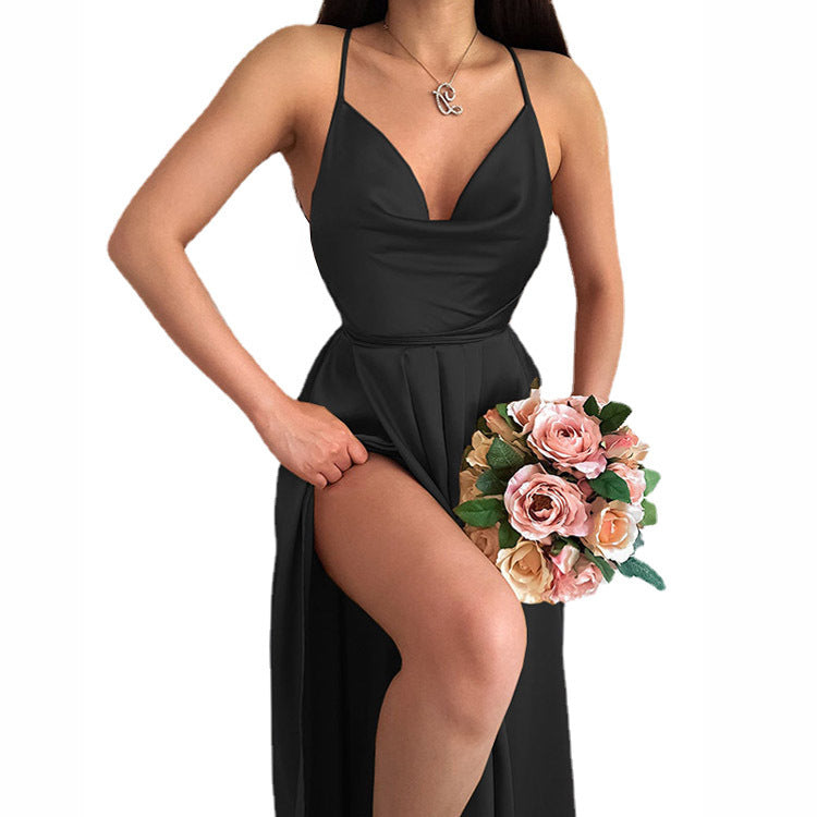 Robe de mariée pour femmes avec décolleté en V élégant et jupe fluide Chic und Stil