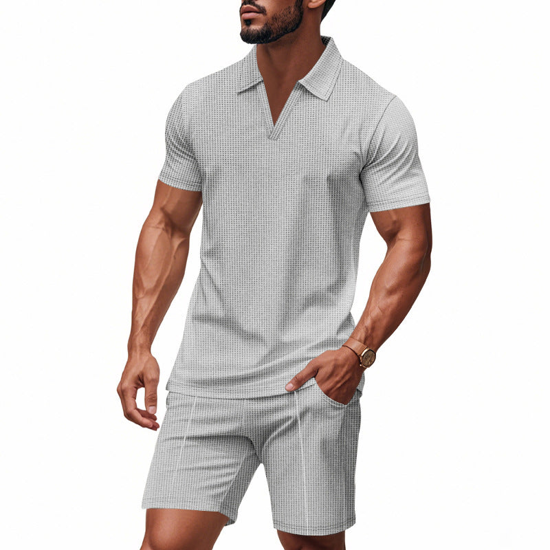 Ensemble polo pour hommes et shorts avec col en V à la mode Chic und Stil