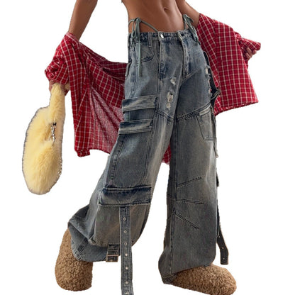 Chic and stylish women's cargo pants